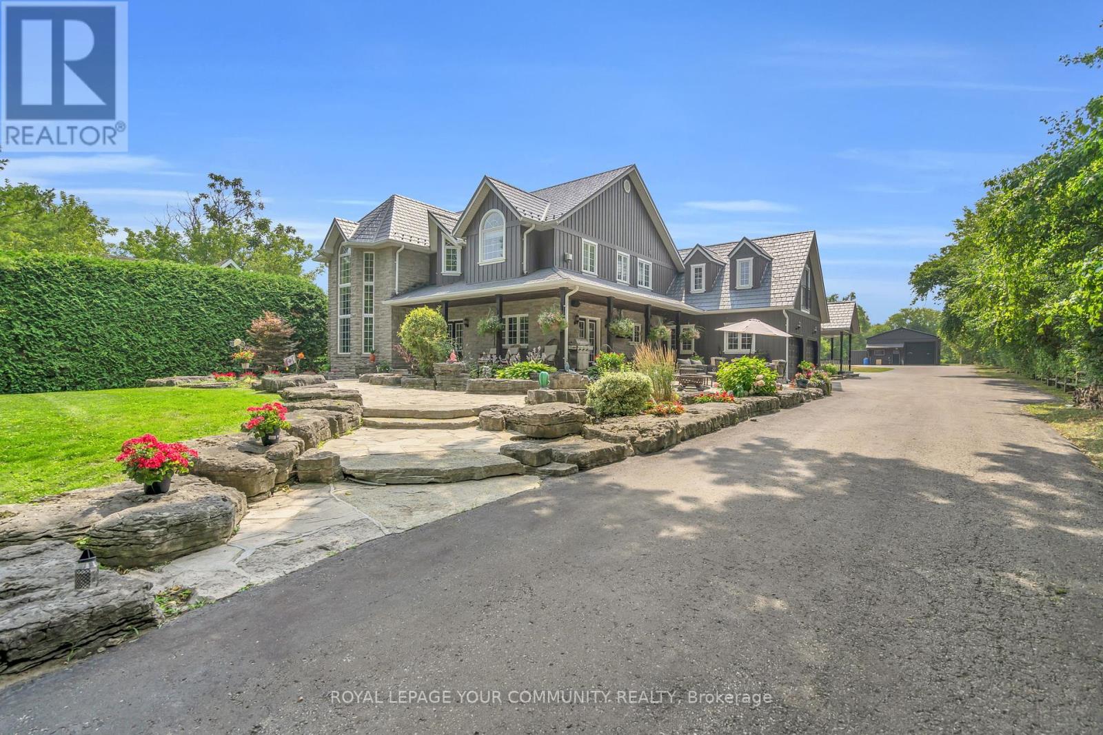 Property at 515 LAKE DRIVE E image 1