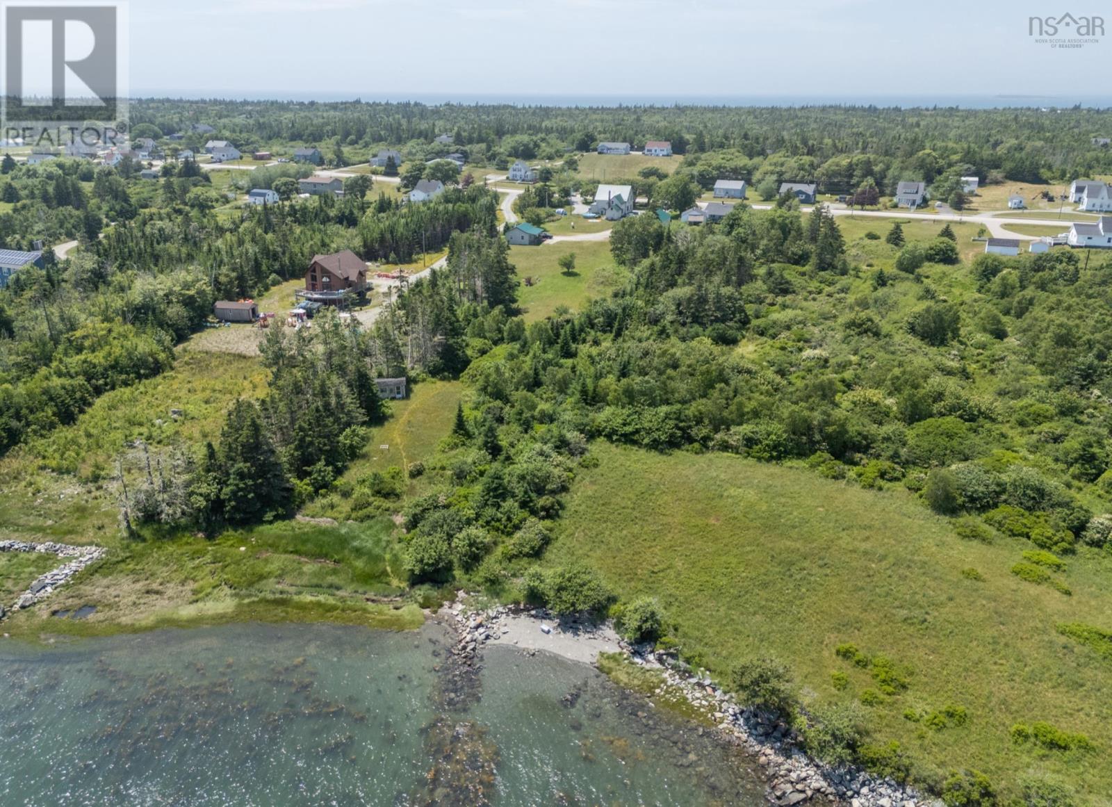 335 Highway, Middle West Pubnico, Nova Scotia  B0W 3S0 - Photo 6 - 202520602