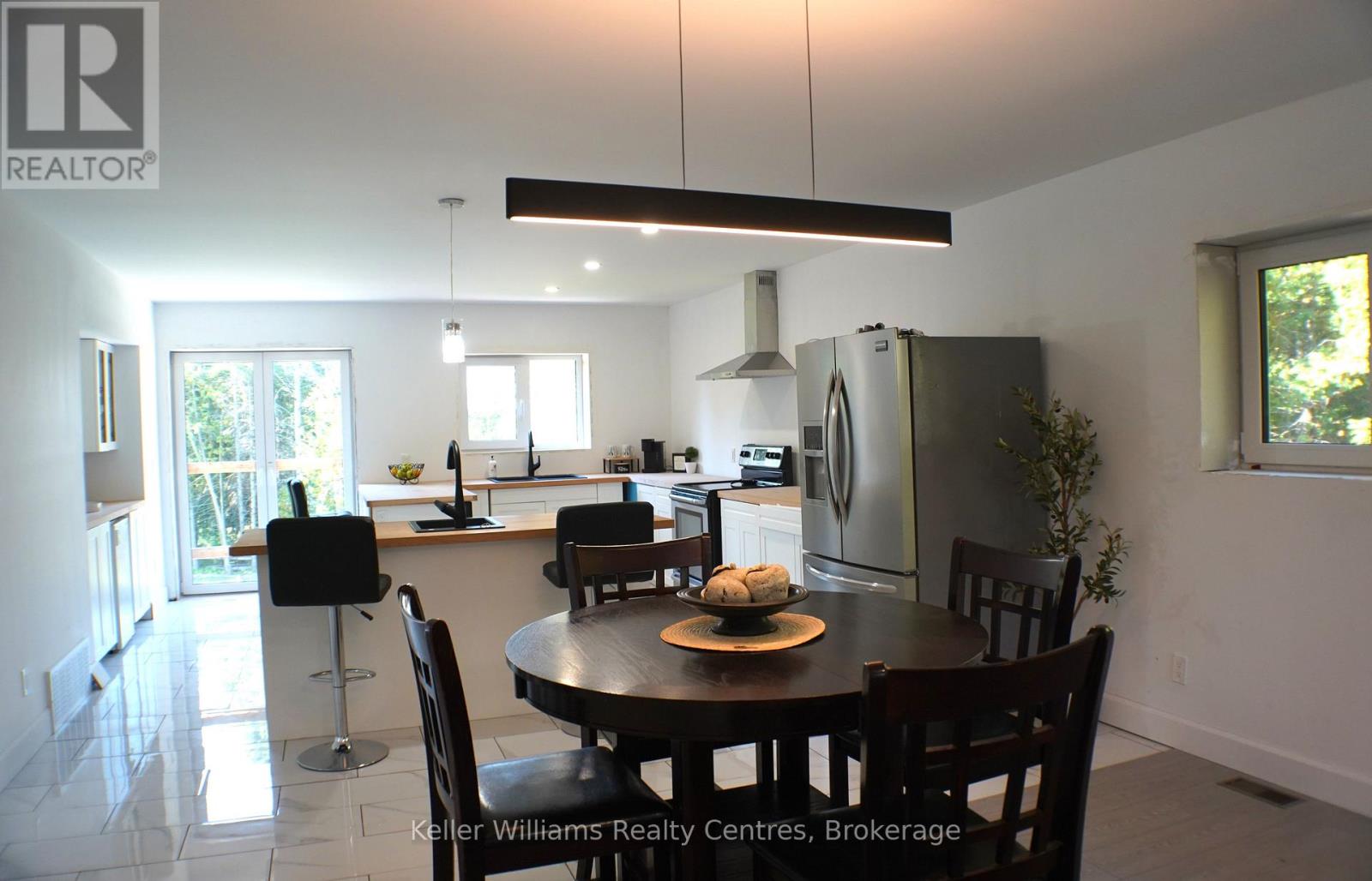 64 Baywatch Drive, Northern Bruce Peninsula, Ontario  N0H 2T0 - Photo 11 - X12344799