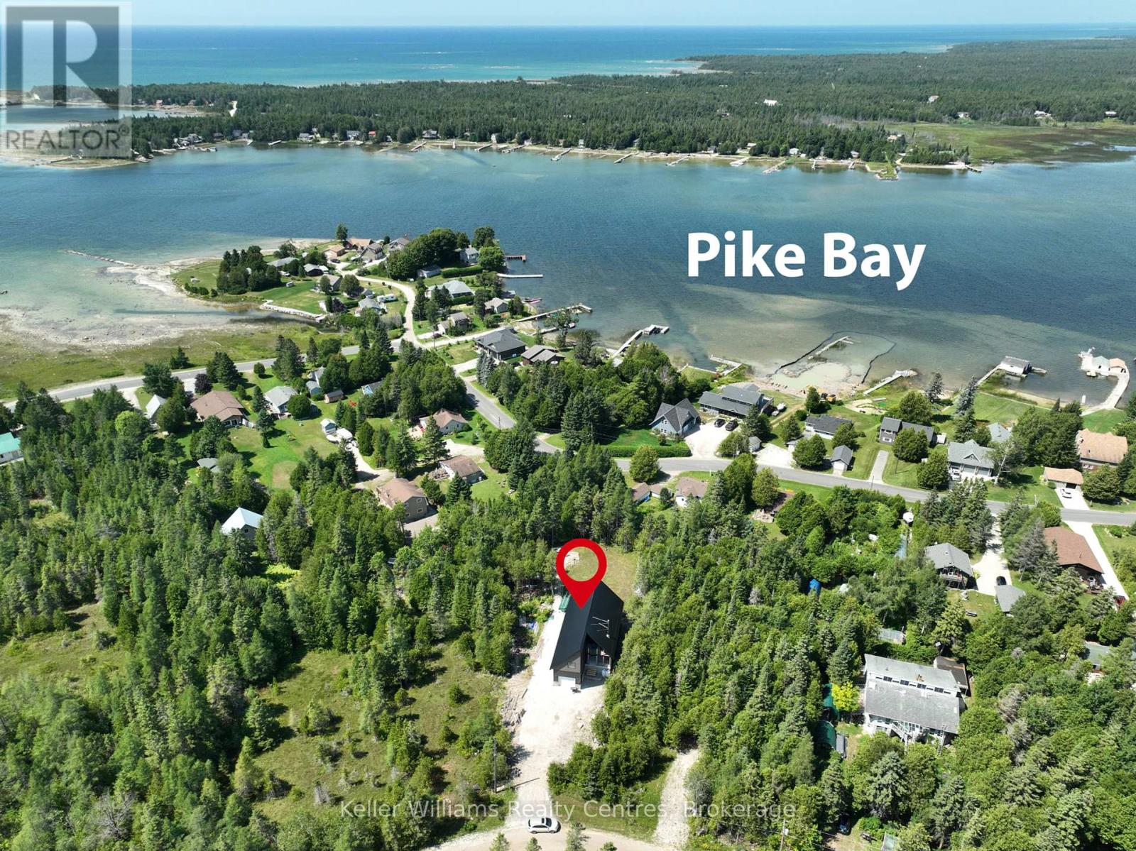 64 Baywatch Drive, Northern Bruce Peninsula, Ontario  N0H 2T0 - Photo 3 - X12344799