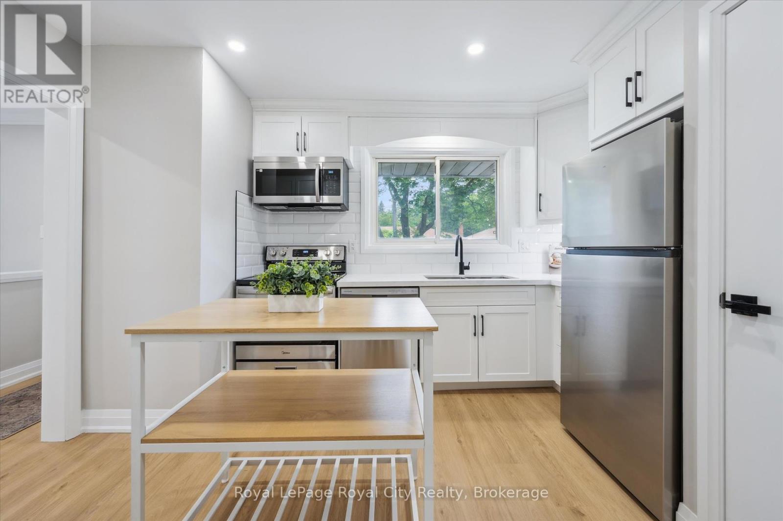 22 Heath Road, Guelph, Ontario  N1H 6G9 - Photo 13 - X12344825