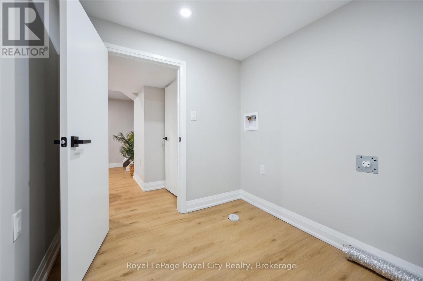 22 Heath Road, Guelph, Ontario  N1H 6G9 - Photo 35 - X12344825