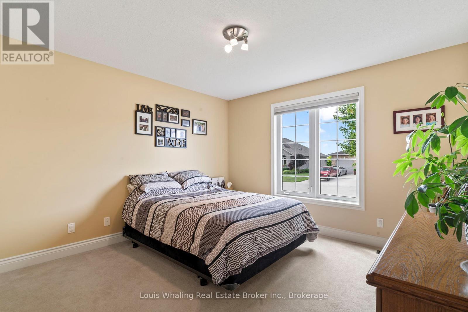408 4th Street S, Hanover, Ontario  N4N 3V1 - Photo 15 - X12344862