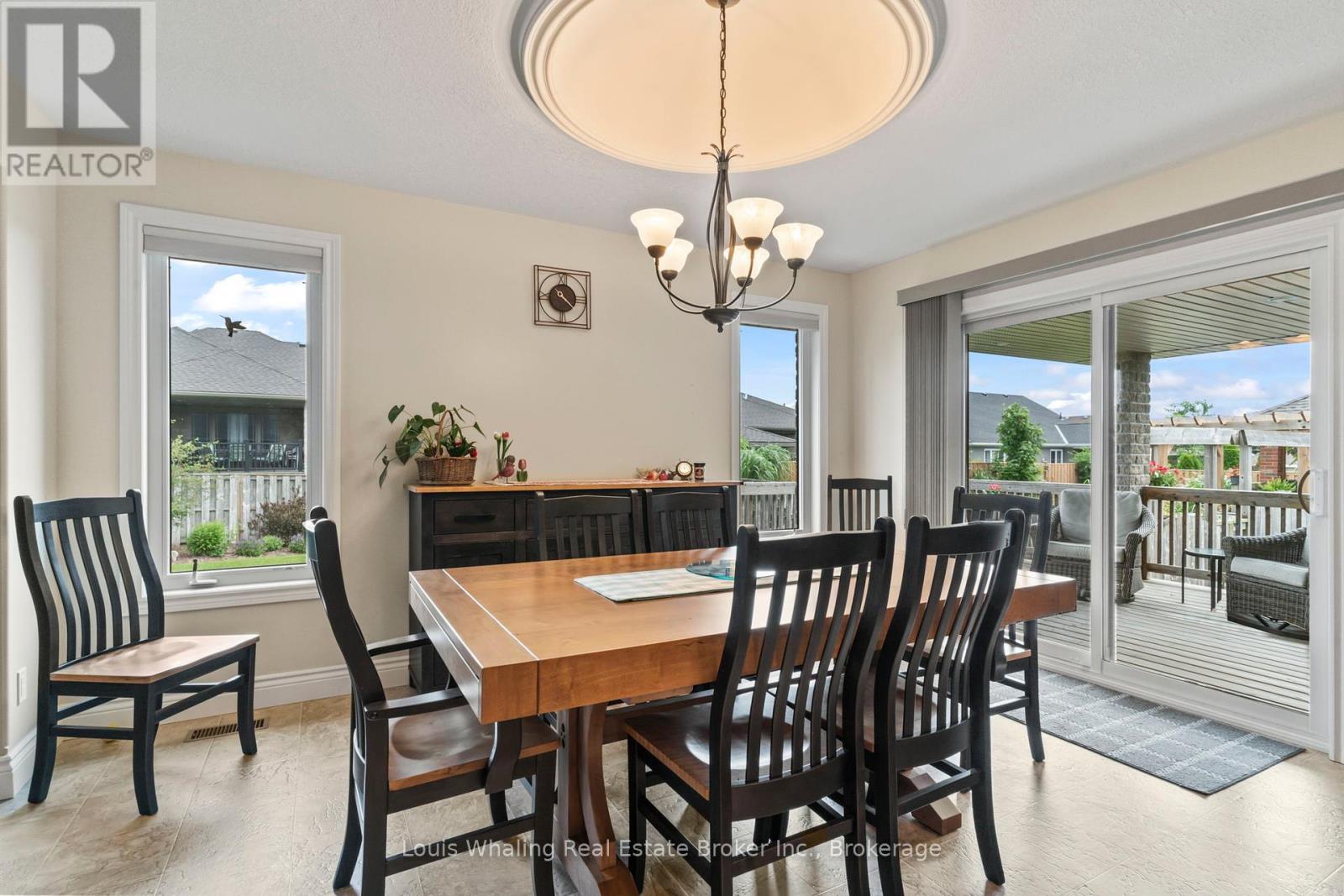 408 4th Street S, Hanover, Ontario  N4N 3V1 - Photo 8 - X12344862