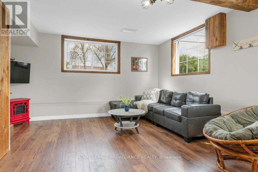 425 Rosebush Road, Quinte West, Ontario  K0K 2C0 - Photo 18 - X12344881