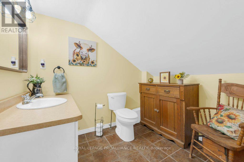 425 Rosebush Road, Quinte West, Ontario  K0K 2C0 - Photo 22 - X12344881