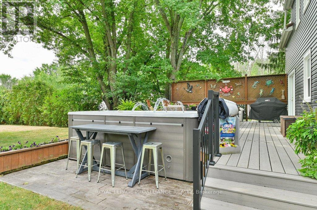 425 Rosebush Road, Quinte West, Ontario  K0K 2C0 - Photo 31 - X12344881