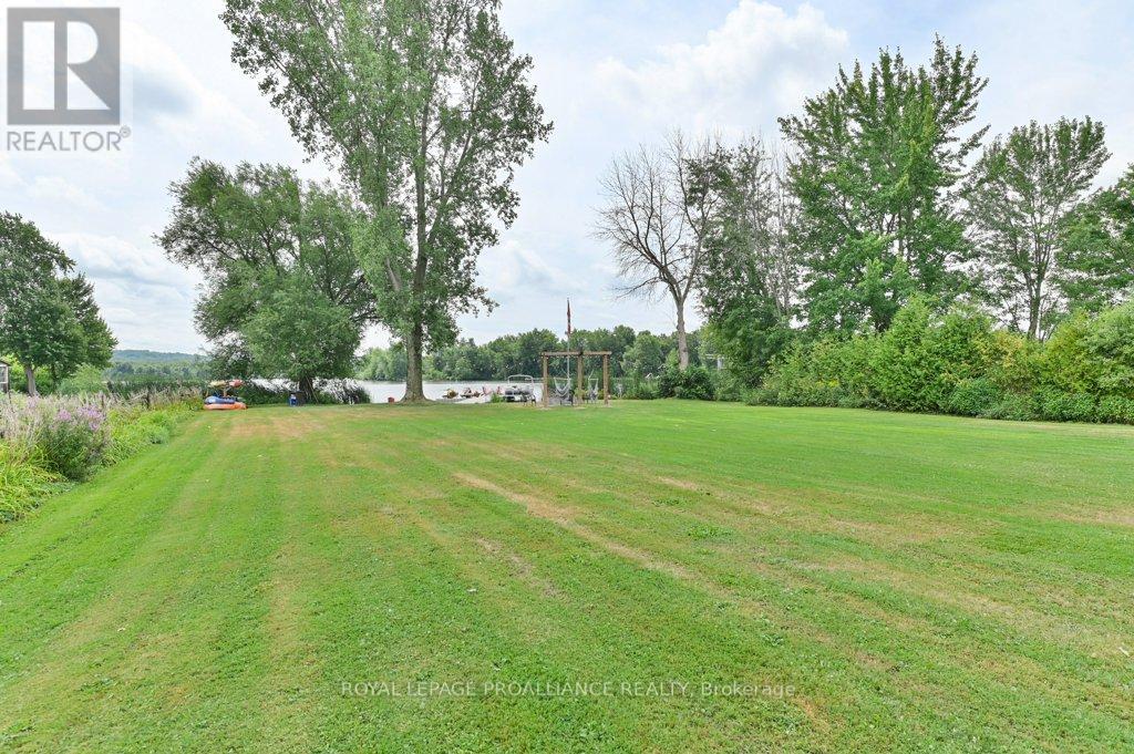 425 Rosebush Road, Quinte West, Ontario  K0K 2C0 - Photo 36 - X12344881