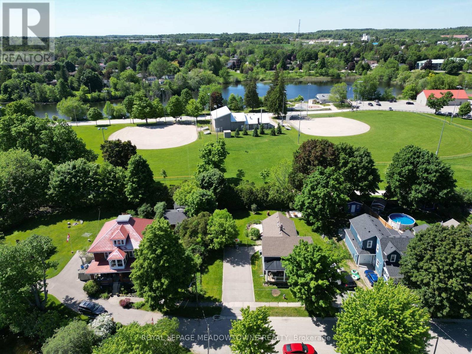 87 Lake Avenue, Halton Hills (Ac Acton), Ontario  L7J 1G1 - Photo 10 - W12344744