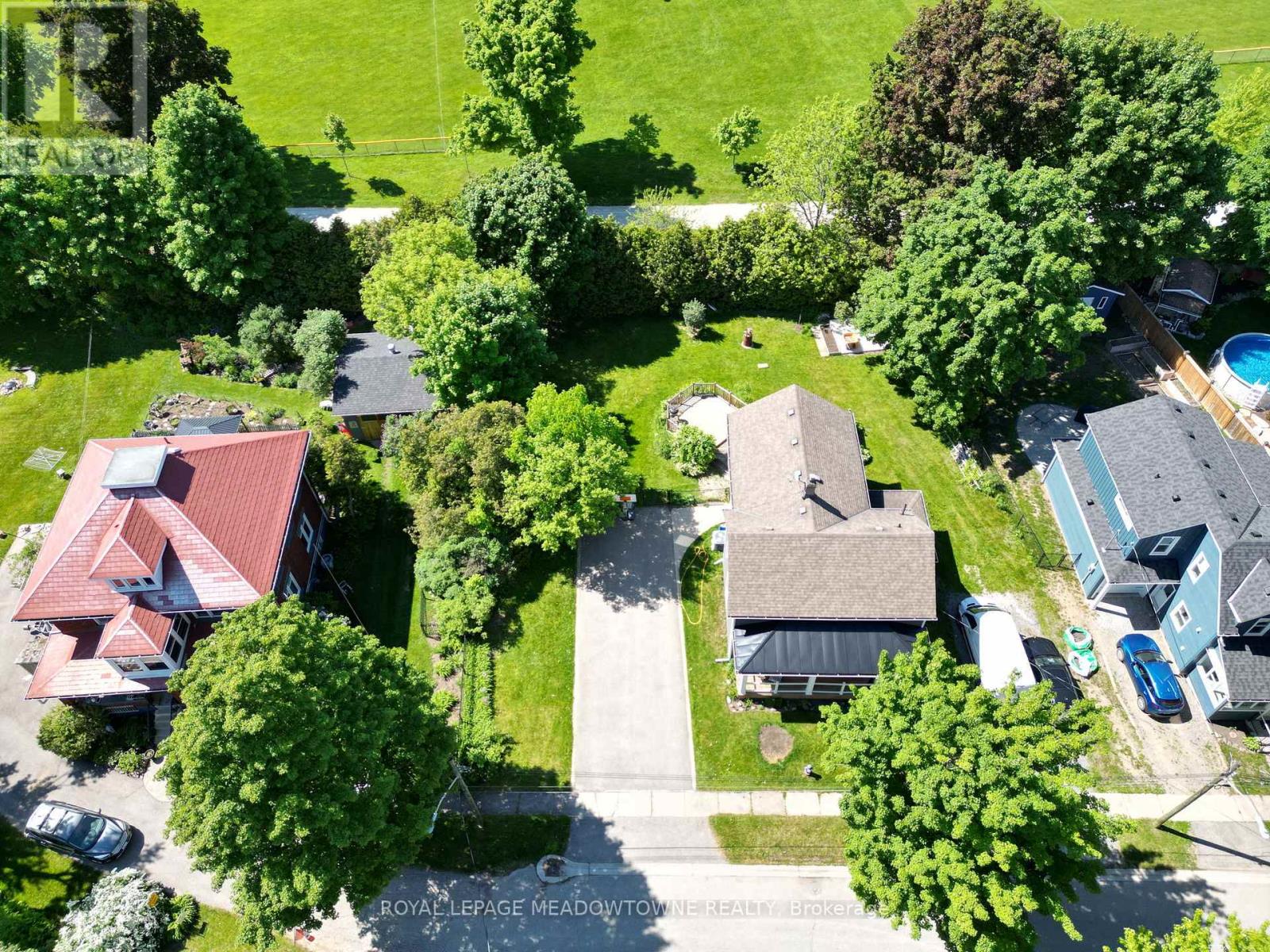 87 Lake Avenue, Halton Hills (Ac Acton), Ontario  L7J 1G1 - Photo 11 - W12344744