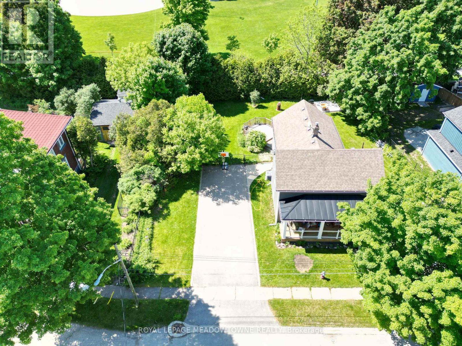 87 Lake Avenue, Halton Hills (Ac Acton), Ontario  L7J 1G1 - Photo 12 - W12344744
