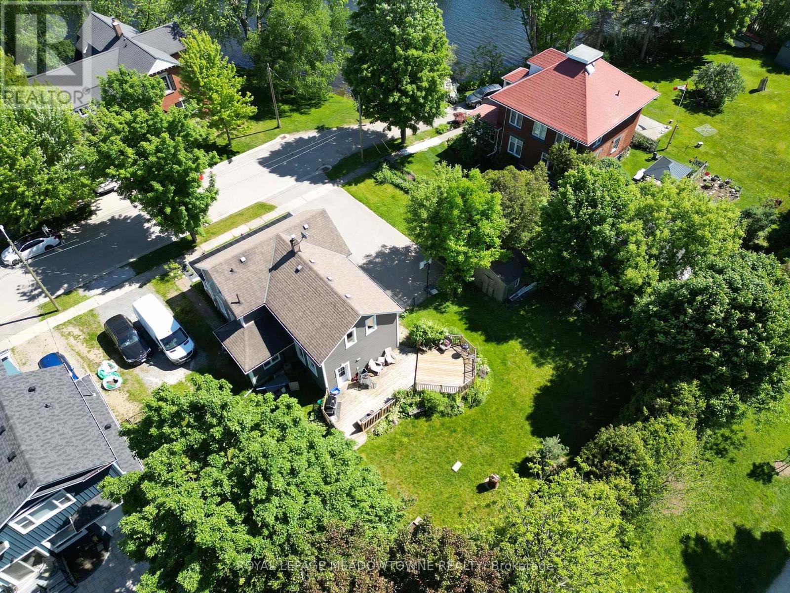 87 Lake Avenue, Halton Hills (Ac Acton), Ontario  L7J 1G1 - Photo 17 - W12344744
