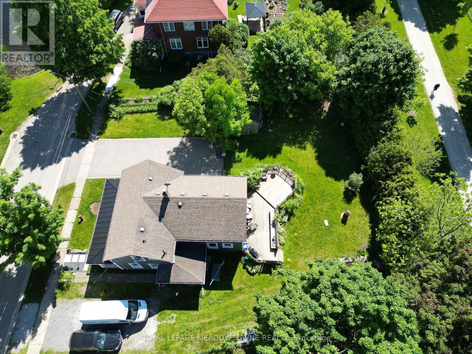 87 Lake Avenue, Halton Hills (Ac Acton), Ontario  L7J 1G1 - Photo 21 - W12344744