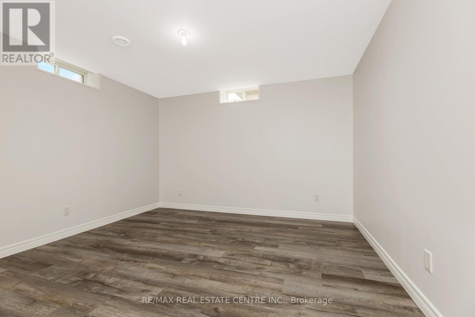 36 Michelles Way, Haldimand, Ontario  N0A 1H0 - Photo 24 - X12344730