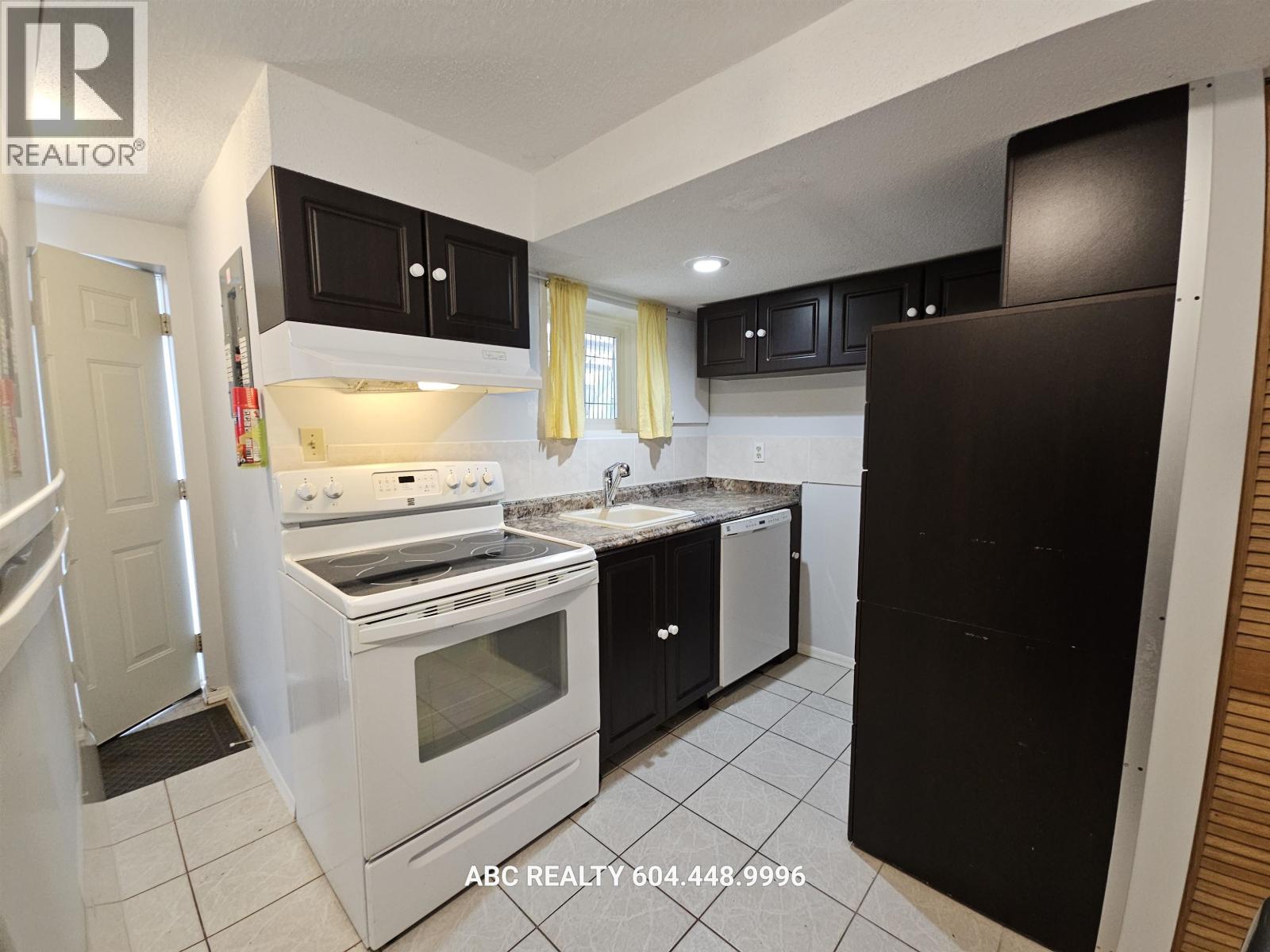 6XXX IMPERIAL STREET, Burnaby, British Columbia