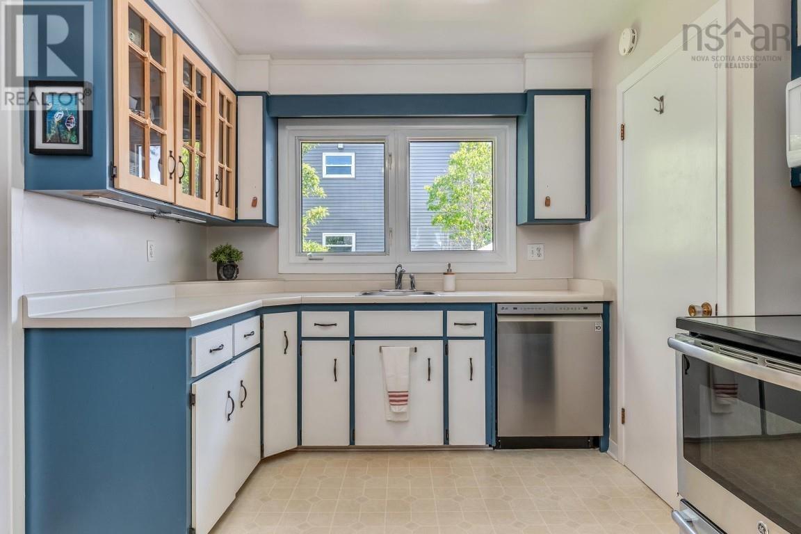 37 Robert Drive, Dartmouth, Nova Scotia  B2W 2A2 - Photo 15 - 202520587