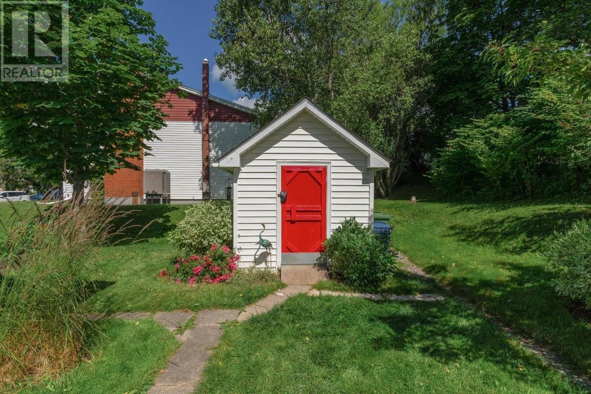 37 Robert Drive, Dartmouth, Nova Scotia  B2W 2A2 - Photo 35 - 202520587
