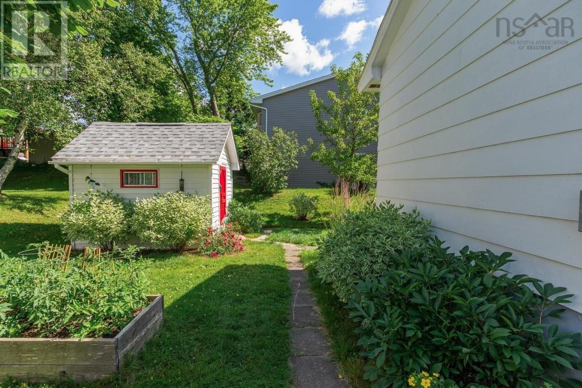 37 Robert Drive, Dartmouth, Nova Scotia  B2W 2A2 - Photo 33 - 202520587
