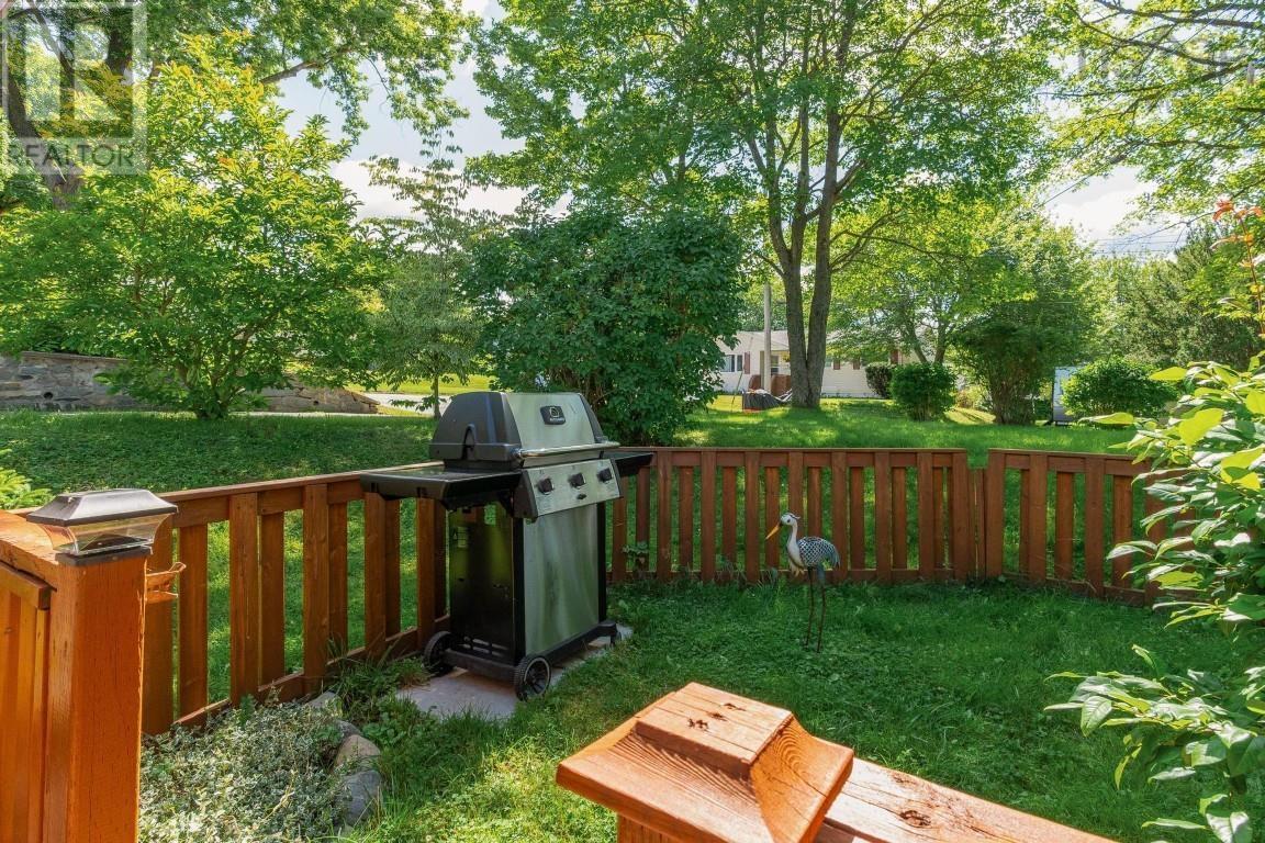 37 Robert Drive, Dartmouth, Nova Scotia  B2W 2A2 - Photo 38 - 202520587