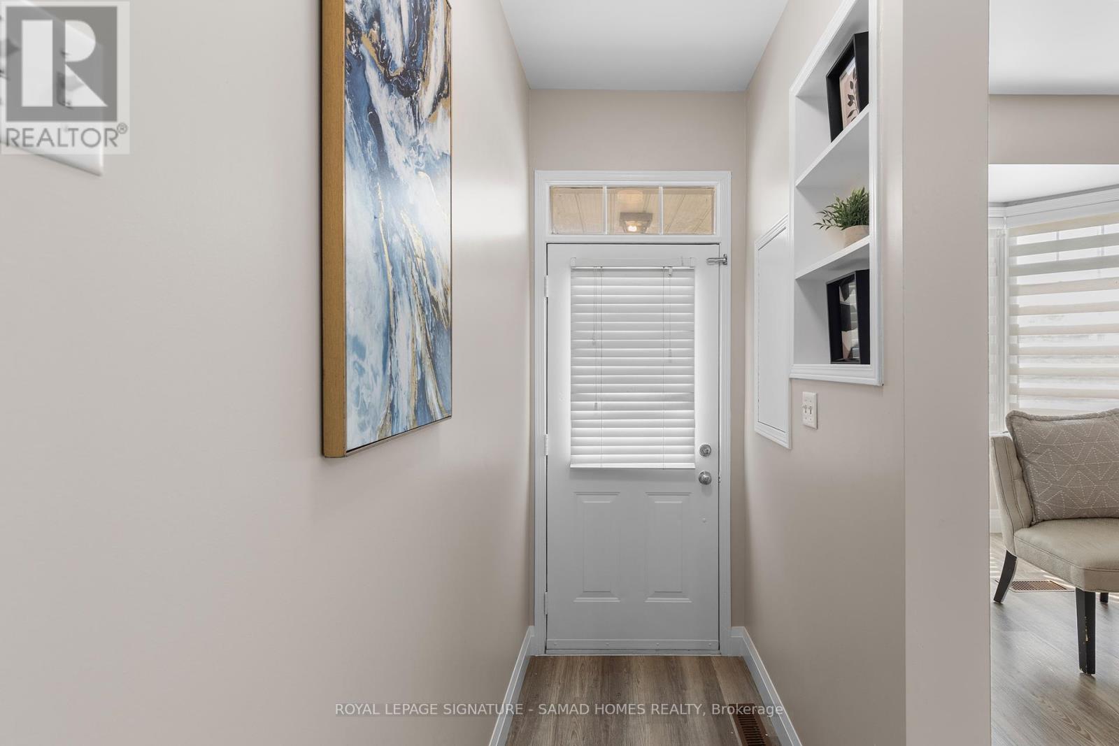 Property at 9522 SHEPPARD AVENUE E image 2