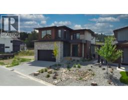 925 Bull Crescent, kelowna, British Columbia