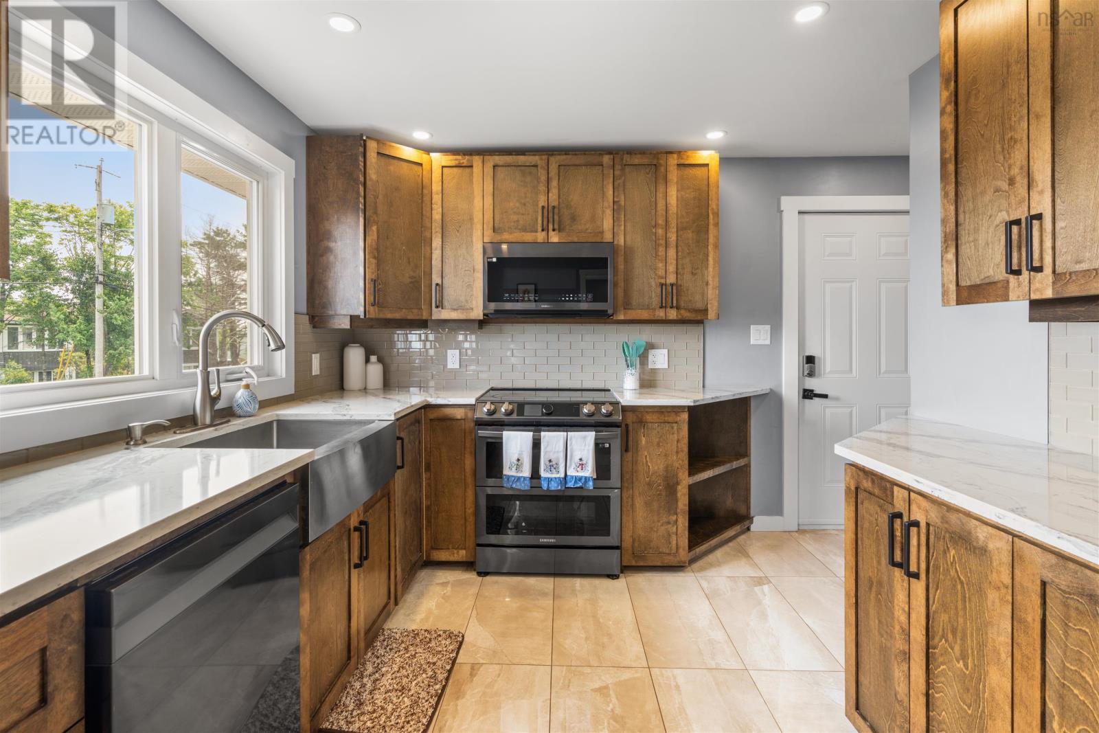24 Sirius Crescent, Cole Harbour, Nova Scotia  B4E 3A6 - Photo 10 - 202520609