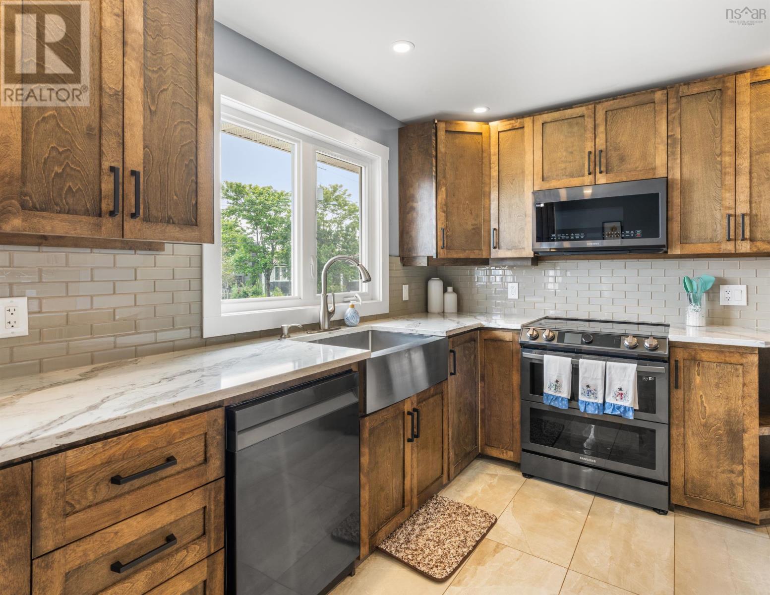 24 Sirius Crescent, Cole Harbour, Nova Scotia  B4E 3A6 - Photo 12 - 202520609