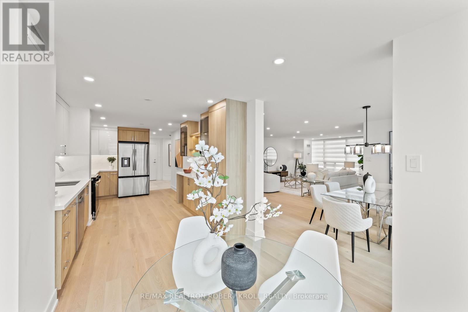 210 - 7300 Yonge Street, Vaughan, Ontario  L4J 7Y5 - Photo 17 - N12344870