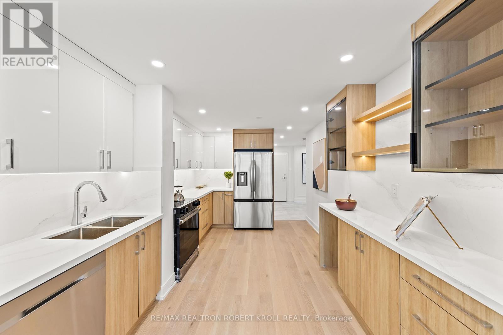 210 - 7300 Yonge Street, Vaughan, Ontario  L4J 7Y5 - Photo 19 - N12344870