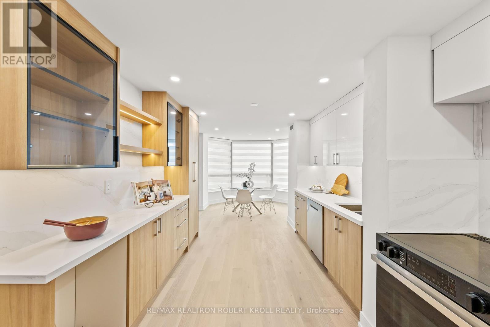 210 - 7300 Yonge Street, Vaughan, Ontario  L4J 7Y5 - Photo 24 - N12344870