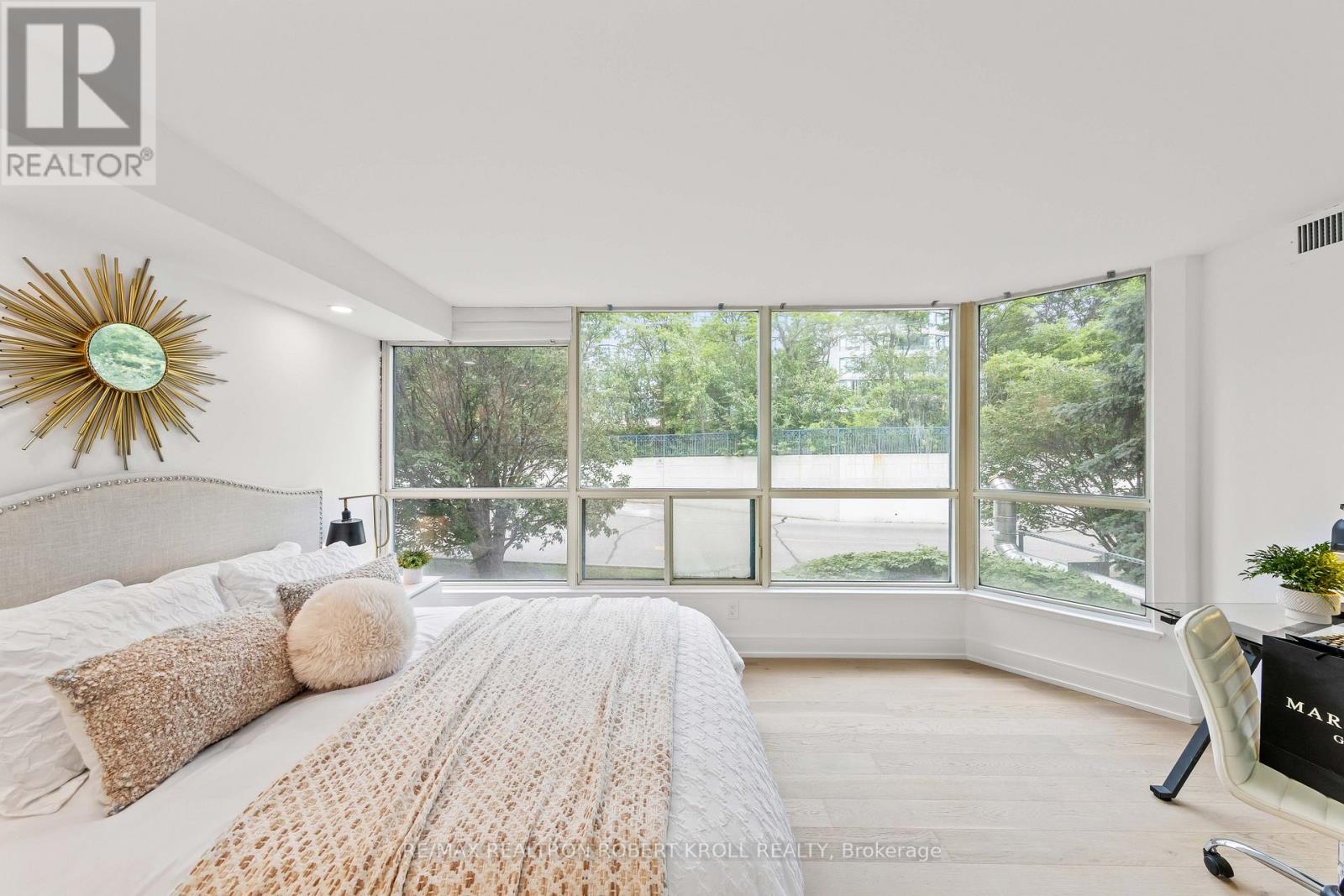 210 - 7300 Yonge Street, Vaughan, Ontario  L4J 7Y5 - Photo 39 - N12344870