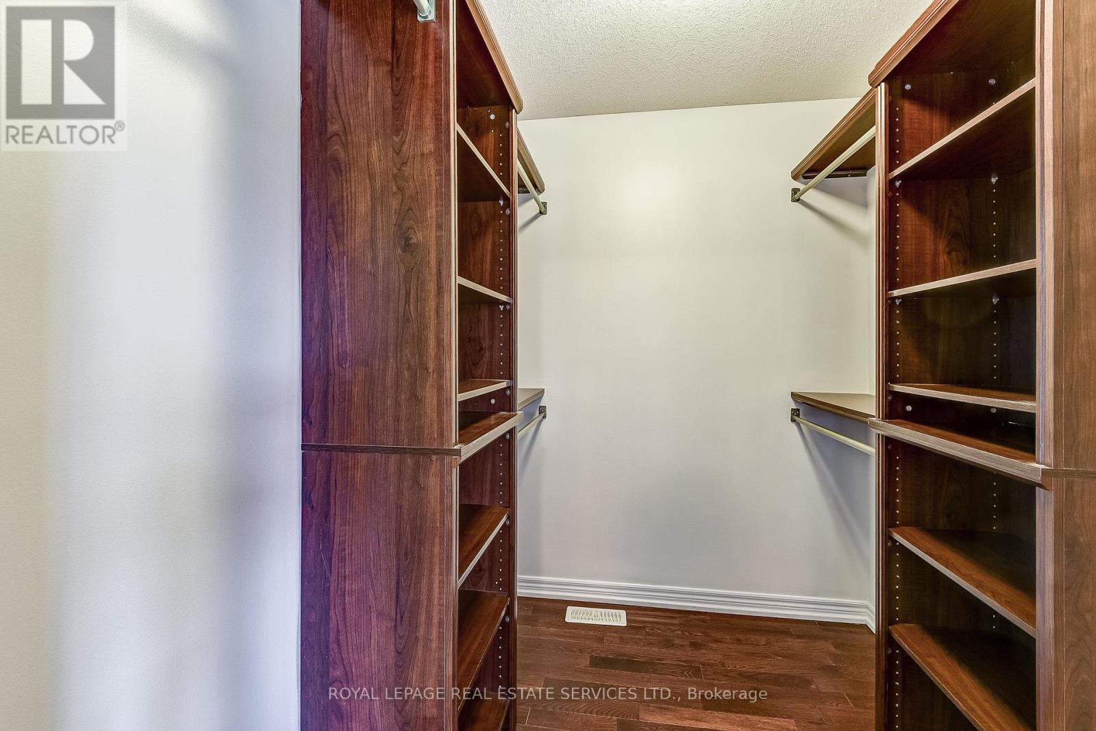 2 Pelister Drive, Markham (Greensborough), Ontario  L6E 0M6 - Photo 38 - N12344889
