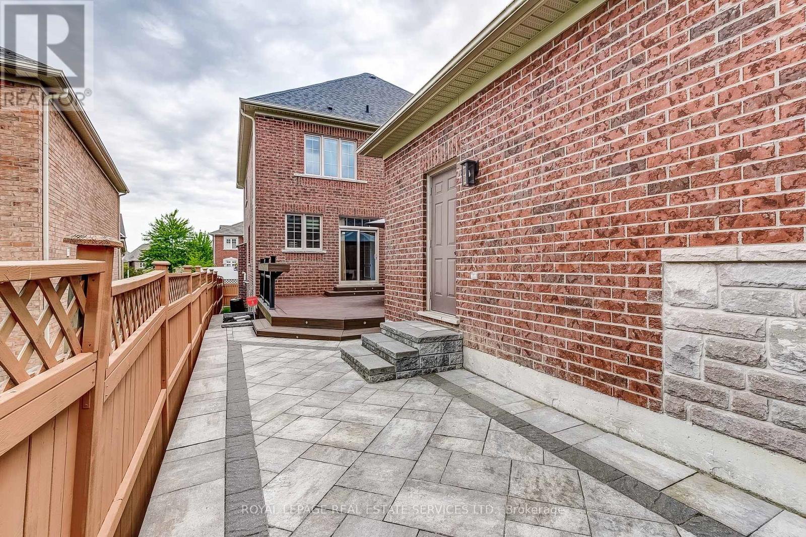 2 Pelister Drive, Markham (Greensborough), Ontario  L6E 0M6 - Photo 49 - N12344889