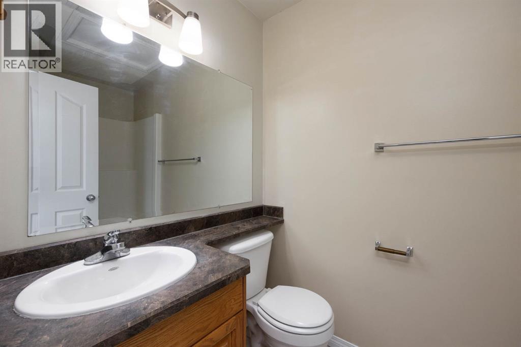 104 Philpott Bay, Fort Mcmurray, Alberta  T9K 2T8 - Photo 11 - A2244922