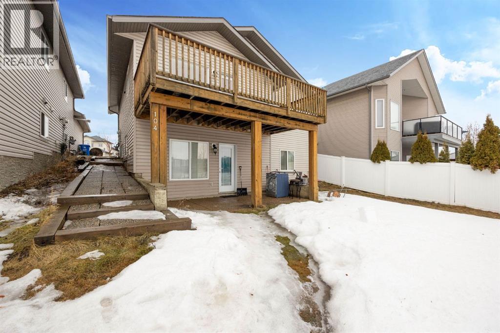 104 Philpott Bay, Fort Mcmurray, Alberta  T9K 2T8 - Photo 15 - A2244922