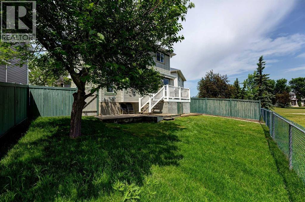 Property at 38 Somerside Place SW image 5