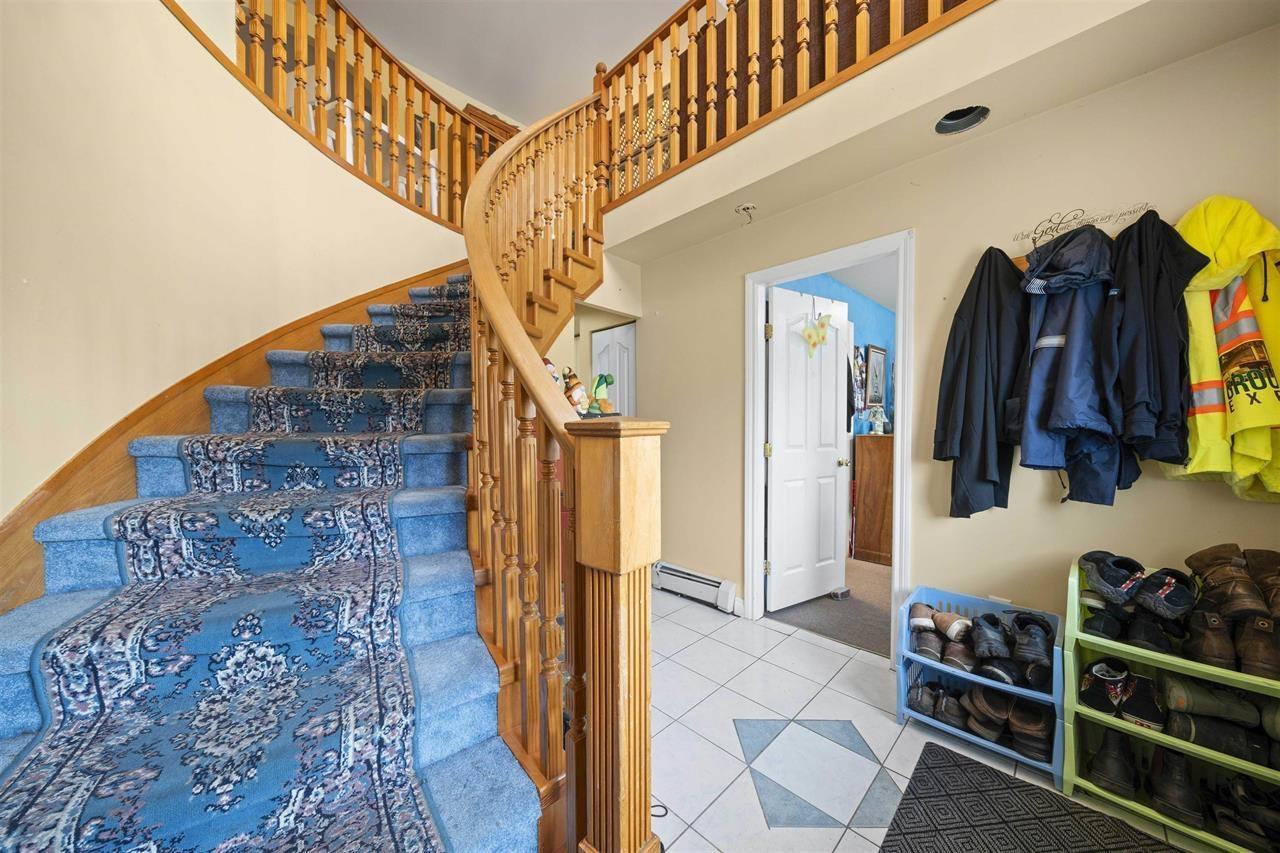 31533 Homestead Crescent, Abbotsford, British Columbia  V2T 6V6 - Photo 2 - R3036980