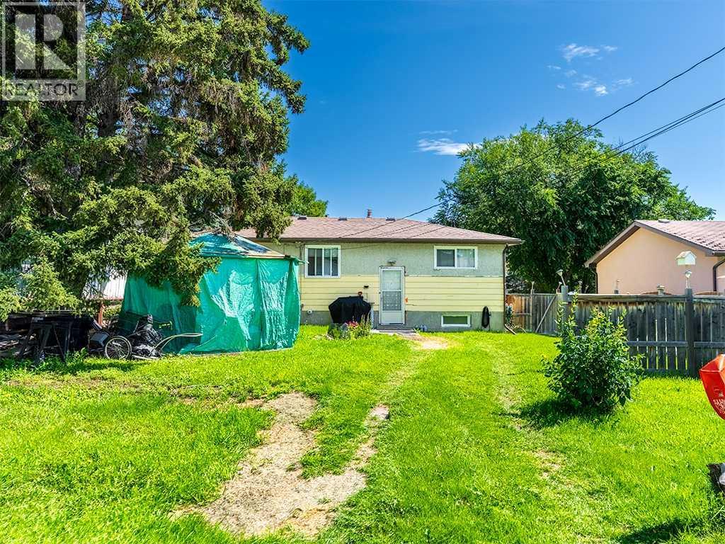 Property at 3743 45 Street SW image 4
