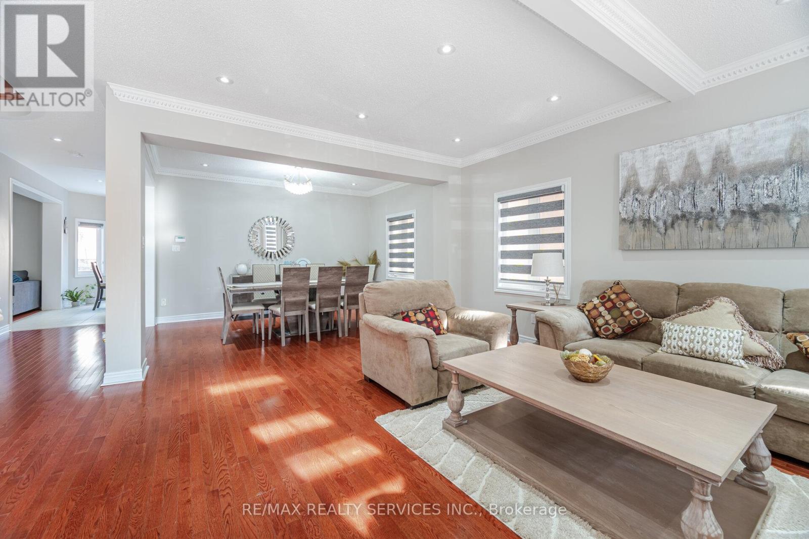 25 Mountain Gorge Road, Brampton (Sandringham-Wellington), Ontario  L6R 2X7 - Photo 10 - W12344812
