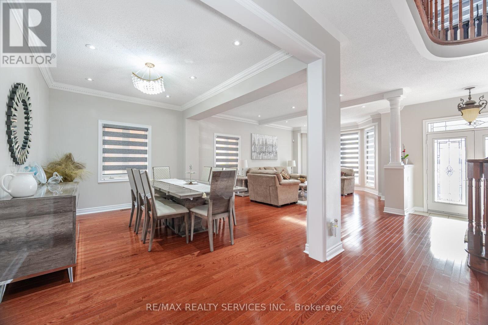 25 Mountain Gorge Road, Brampton (Sandringham-Wellington), Ontario  L6R 2X7 - Photo 11 - W12344812