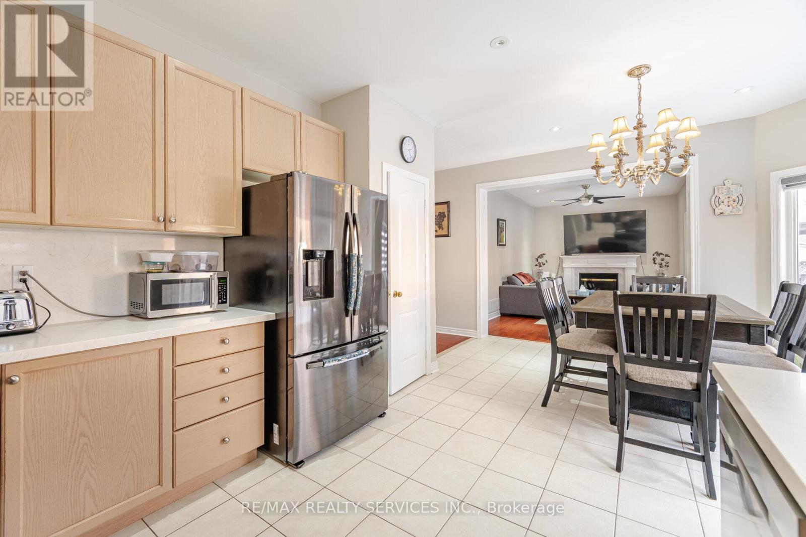25 Mountain Gorge Road, Brampton (Sandringham-Wellington), Ontario  L6R 2X7 - Photo 18 - W12344812
