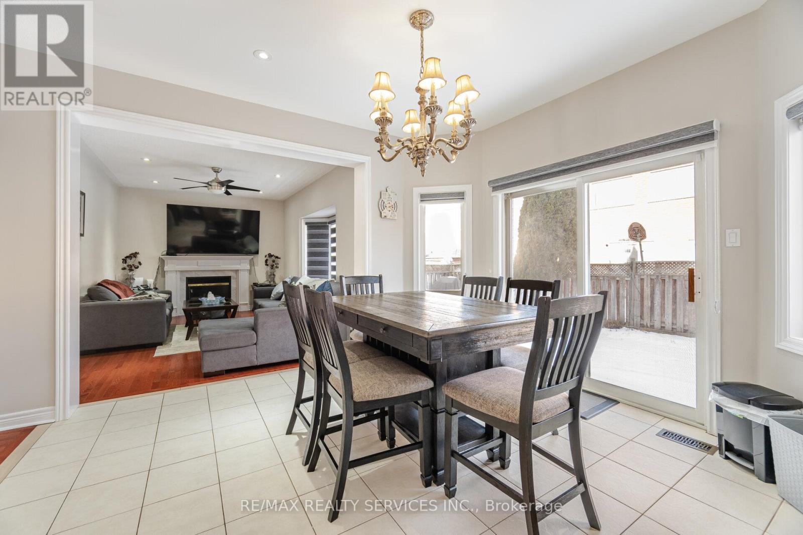 25 Mountain Gorge Road, Brampton (Sandringham-Wellington), Ontario  L6R 2X7 - Photo 19 - W12344812