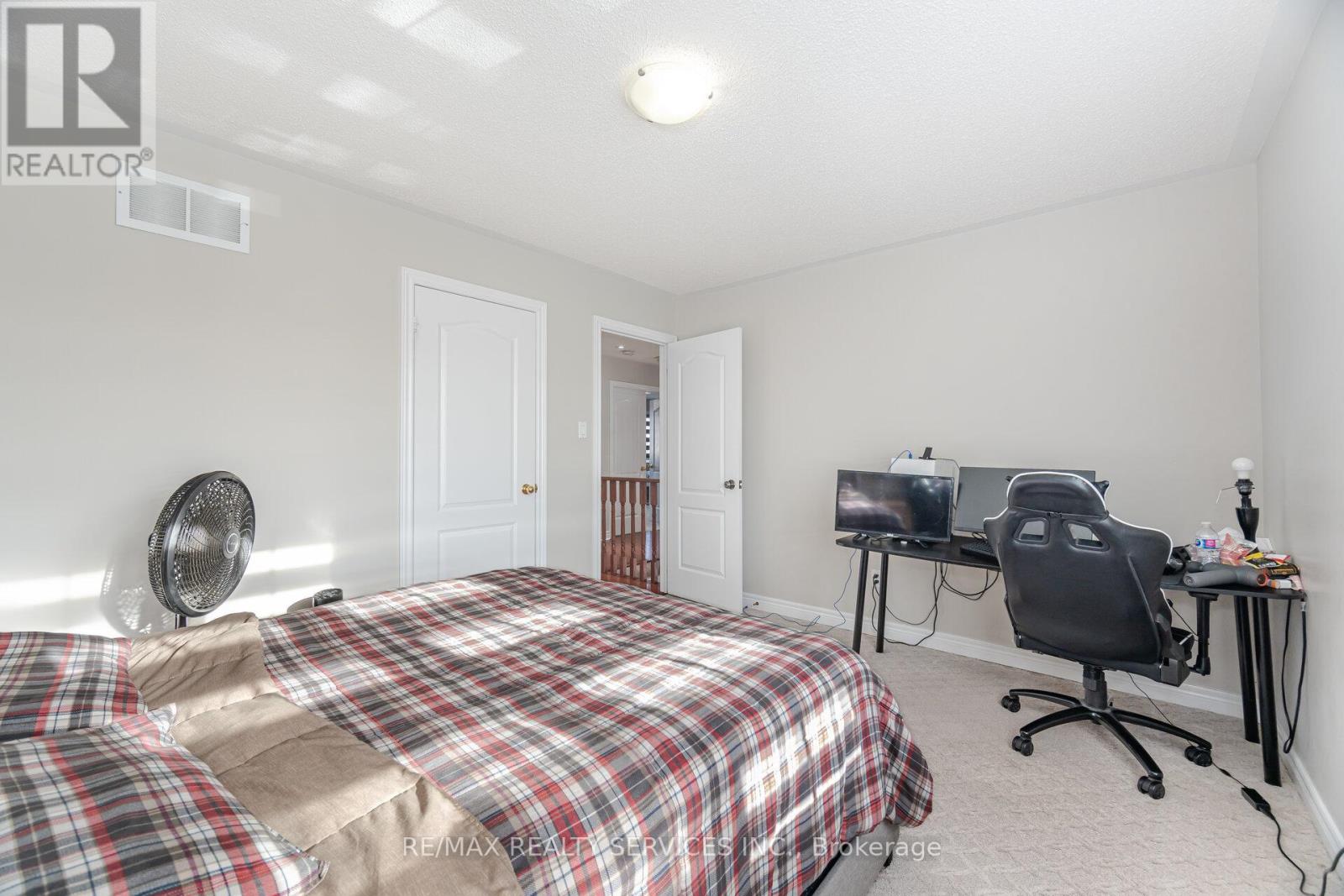 25 Mountain Gorge Road, Brampton (Sandringham-Wellington), Ontario  L6R 2X7 - Photo 37 - W12344812
