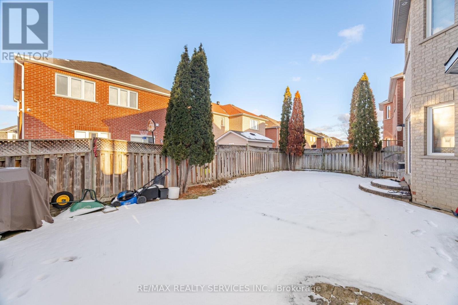 25 Mountain Gorge Road, Brampton (Sandringham-Wellington), Ontario  L6R 2X7 - Photo 50 - W12344812