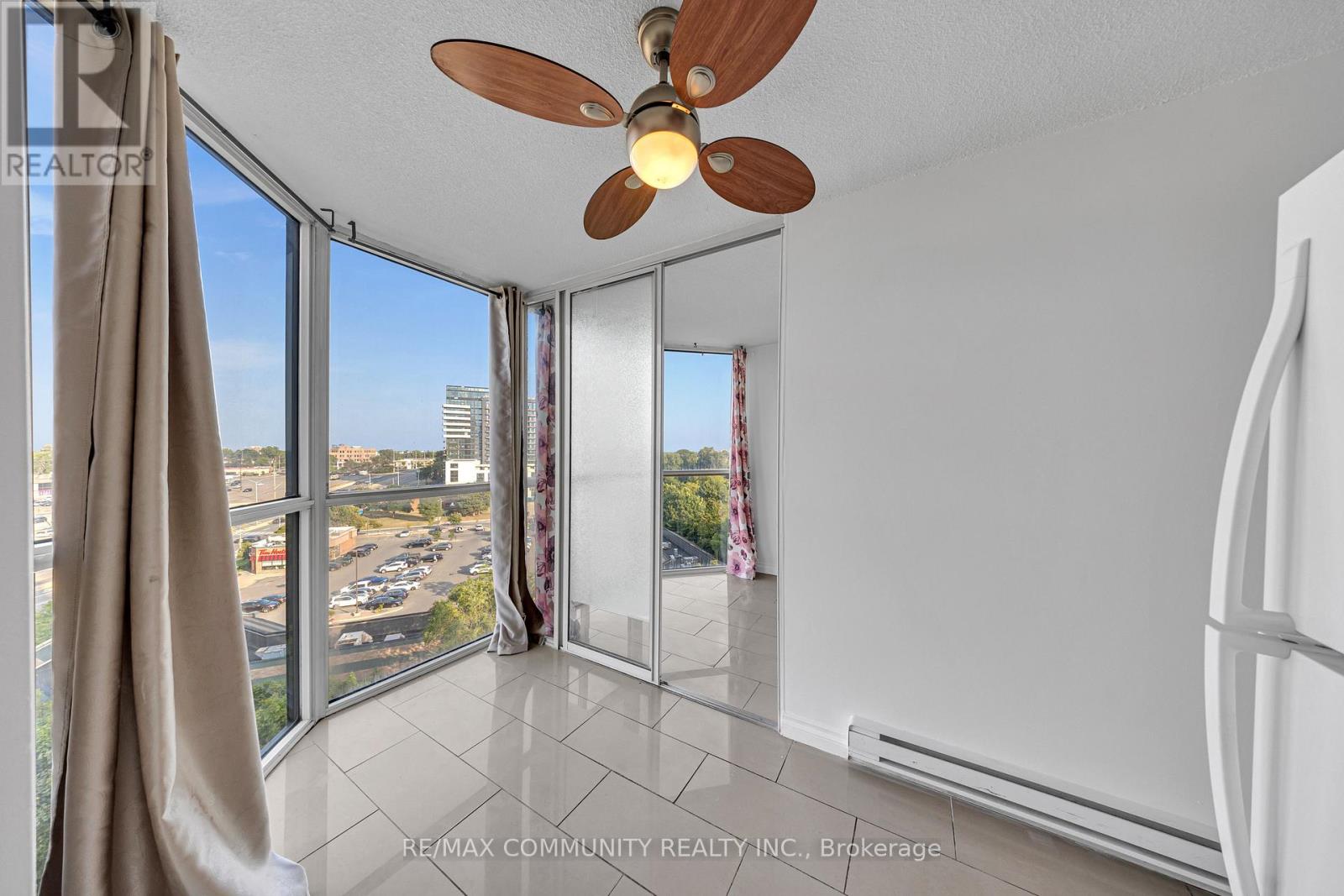908 - 1360 Rathburn Road E, Mississauga (Rathwood), Ontario  L4W 4H4 - Photo 27 - W12344822