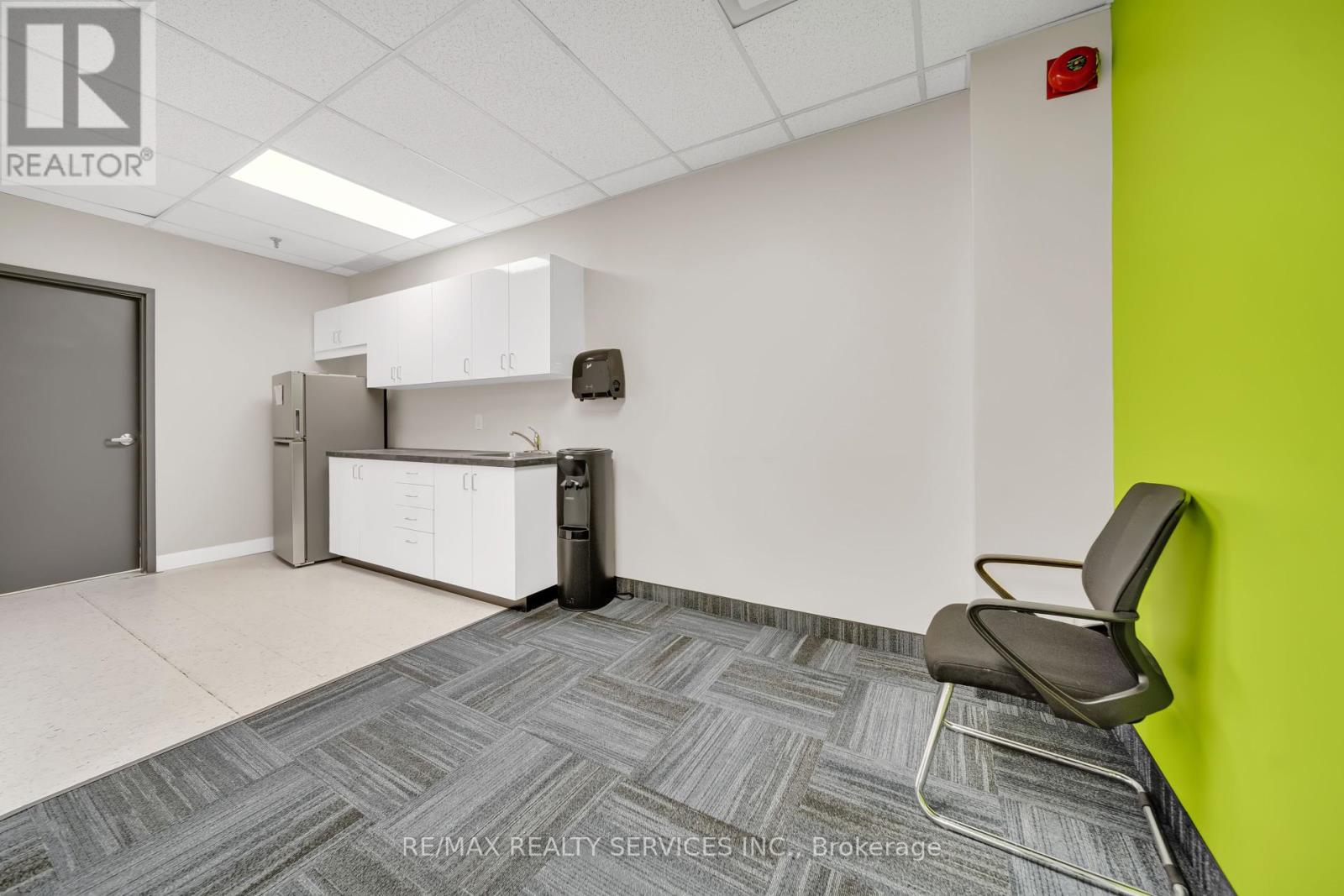 204 - 6660 Kennedy Road, Mississauga, Ontario  L5T 2M9 - Photo 10 - W12344908