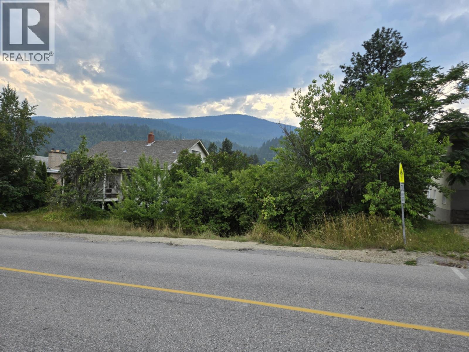556 7th Avenue, castlegar, British Columbia