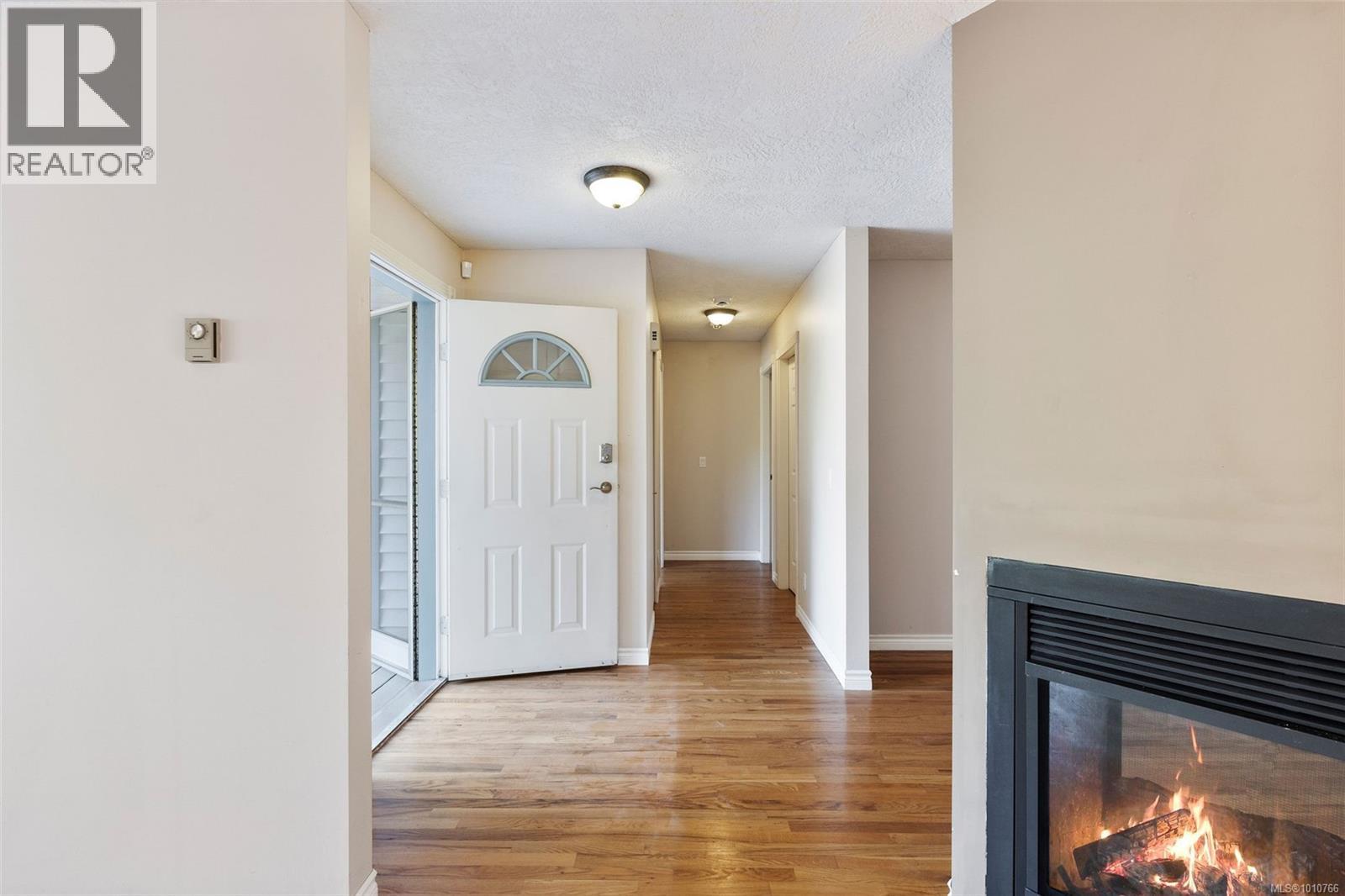 Property at 1184 Lucille Dr image 3