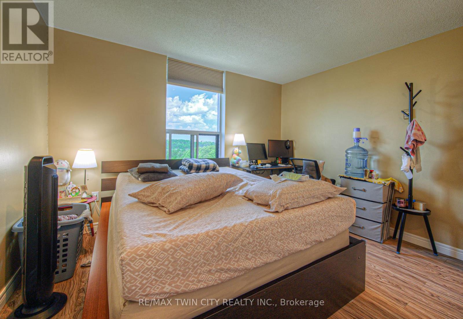 1412 - 35 Green Valley Drive W, Kitchener, Ontario  N2P 2A5 - Photo 15 - X12344901