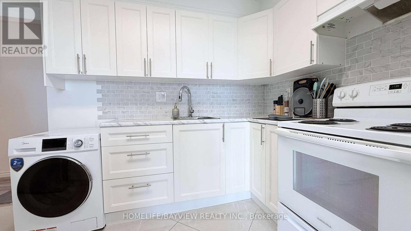 909 - 4645 Jane Street, Toronto, Ontario  M3N 2K9 - Photo 6 - W12343382